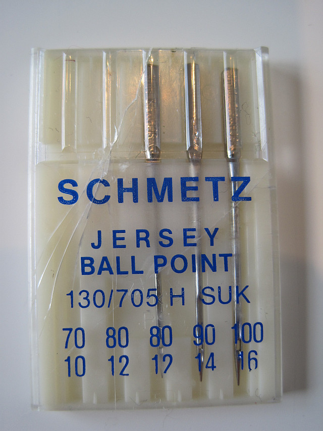 Ball point or jersey sewing needle