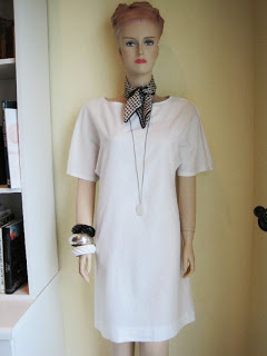 Simple Shift Dress, Snow Agate Long Necklace, Vintage Scarf